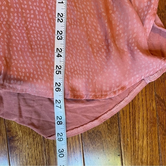 Lane Bryant | Popover V-Neck Top Blouse Abstract Polkadots Size 14/16 Flowy - Picture 7 of 8